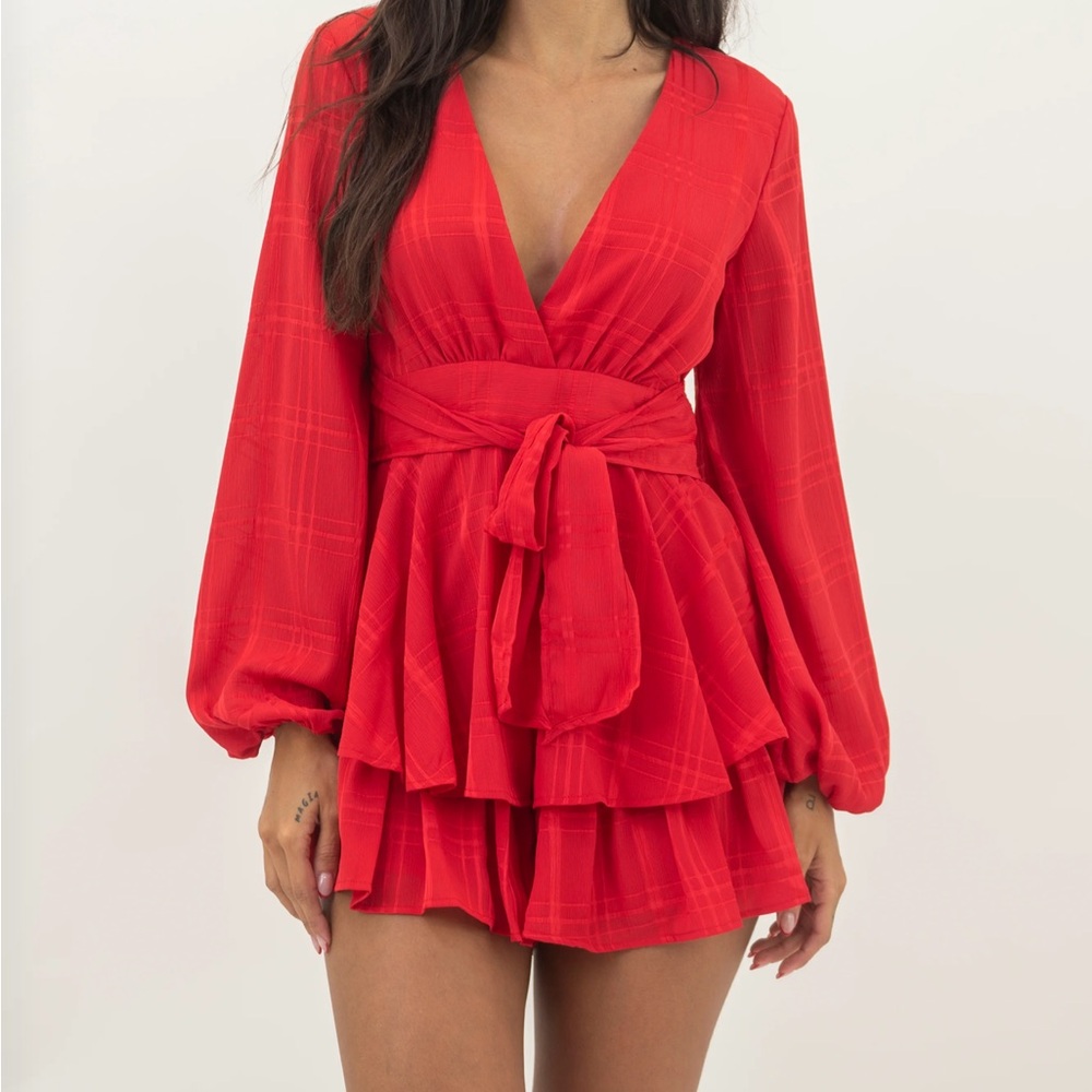 Elegant Red V-Neck Romper - Picture 1 of 6